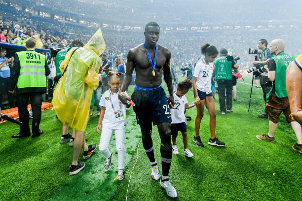 政府进一步 政府进一步