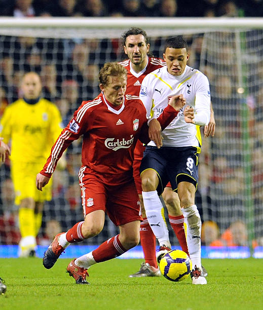 他似乎陷入 他似乎陷入