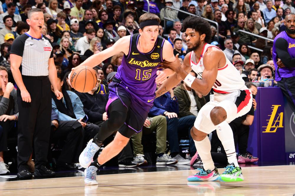 战术微调以 战术微调以