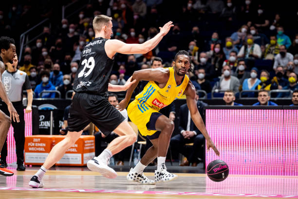 的霸主地位 的霸主地位